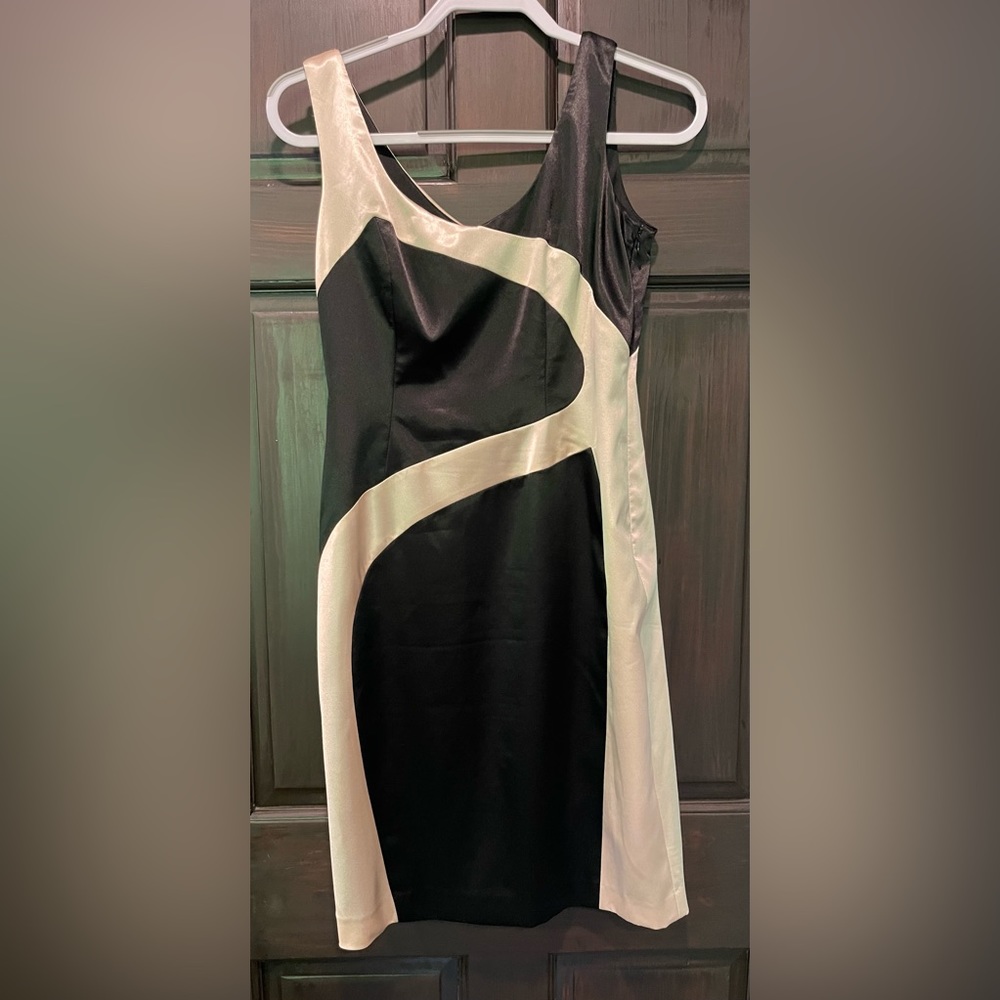 Jones Wear Women’s‎ Dress